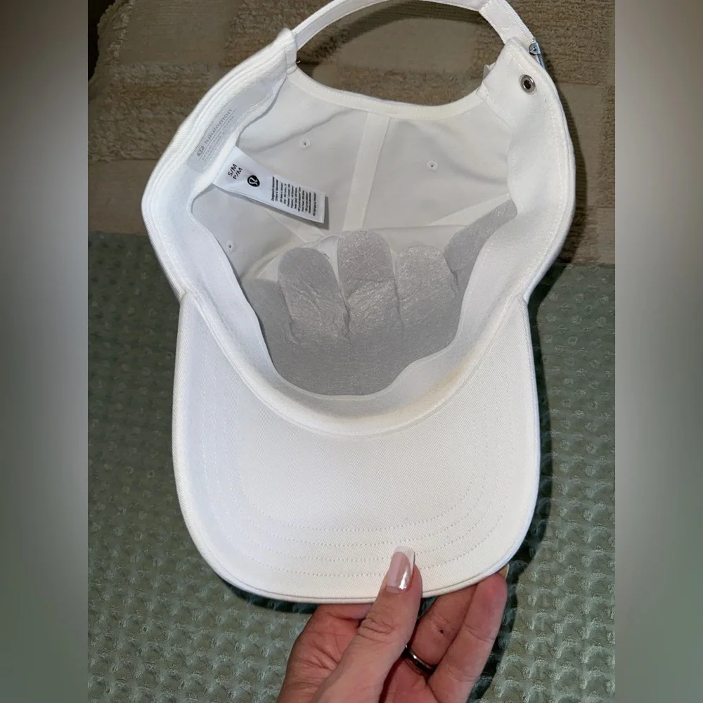 NWT‎ Lululemon Classic Ball Cap Wordmark Lemon in white
